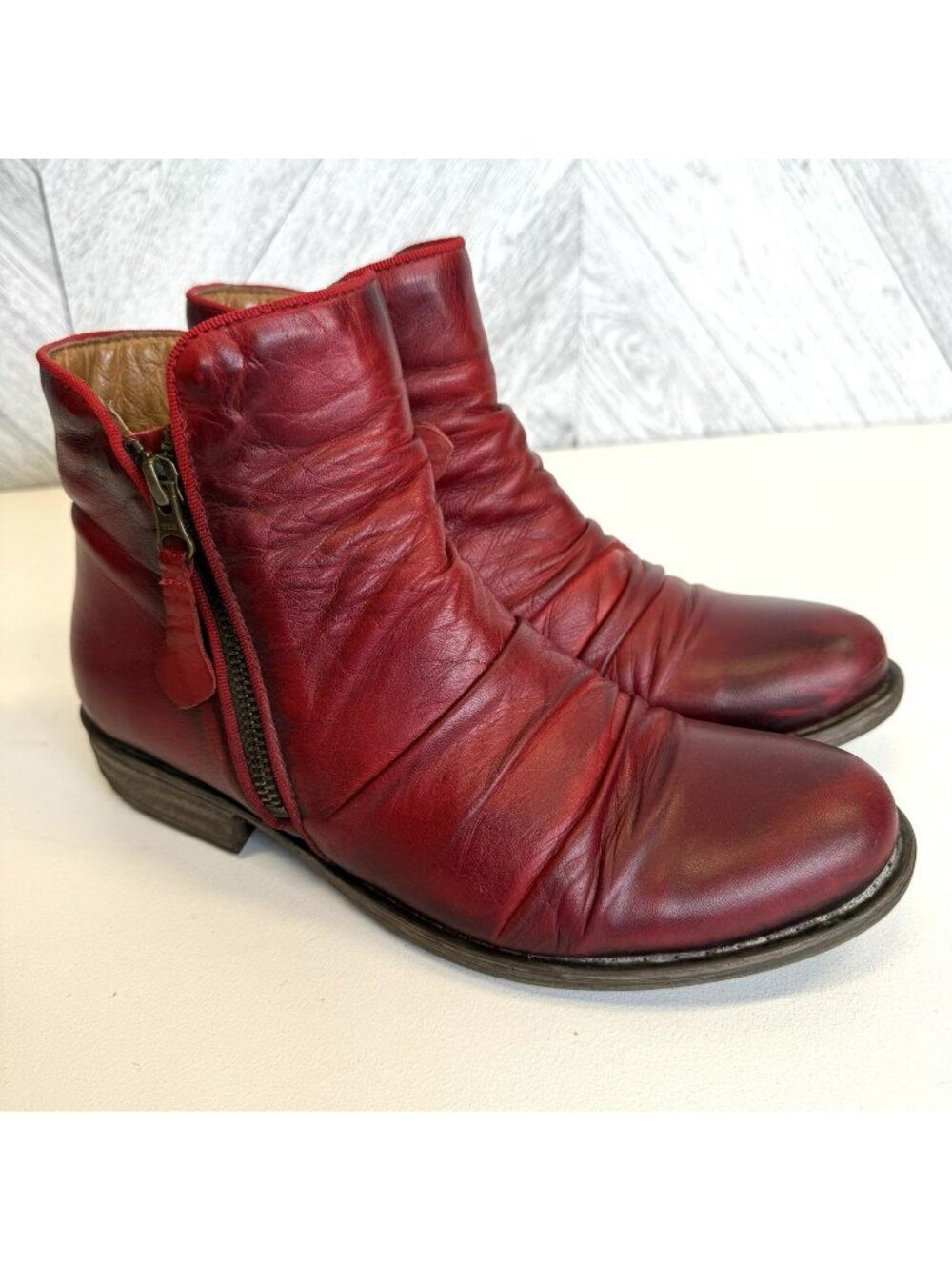 Miz Mooz Layla Ankle Boots Womens Size 8.5 Side Zip Red Leather Booties Shoes